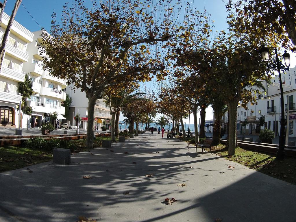 Hostal Mayol Santa Eulària des Riu Exterior foto